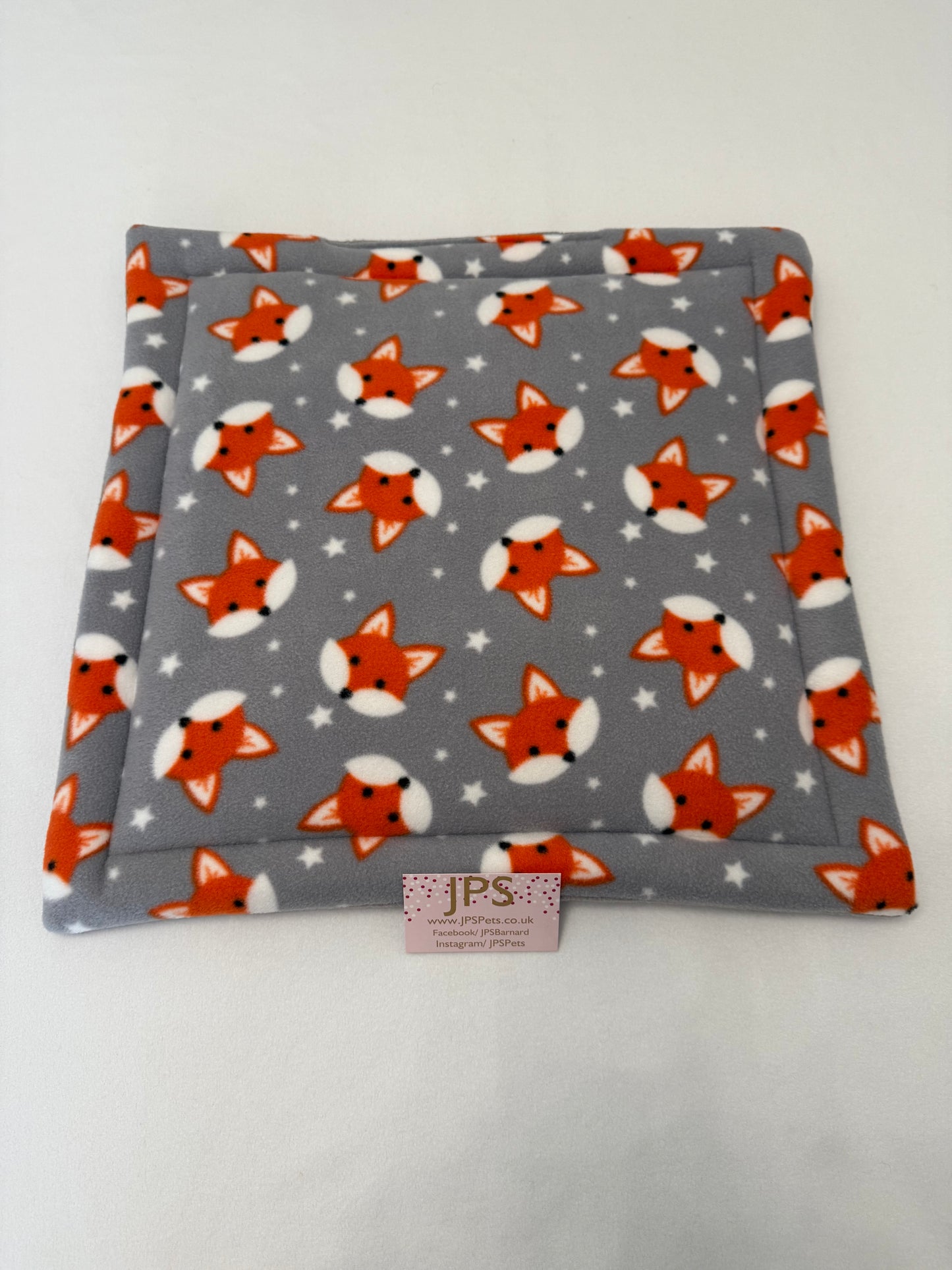 14” x 14” Inch Pad - Grey foxy stars & Plain grey underside