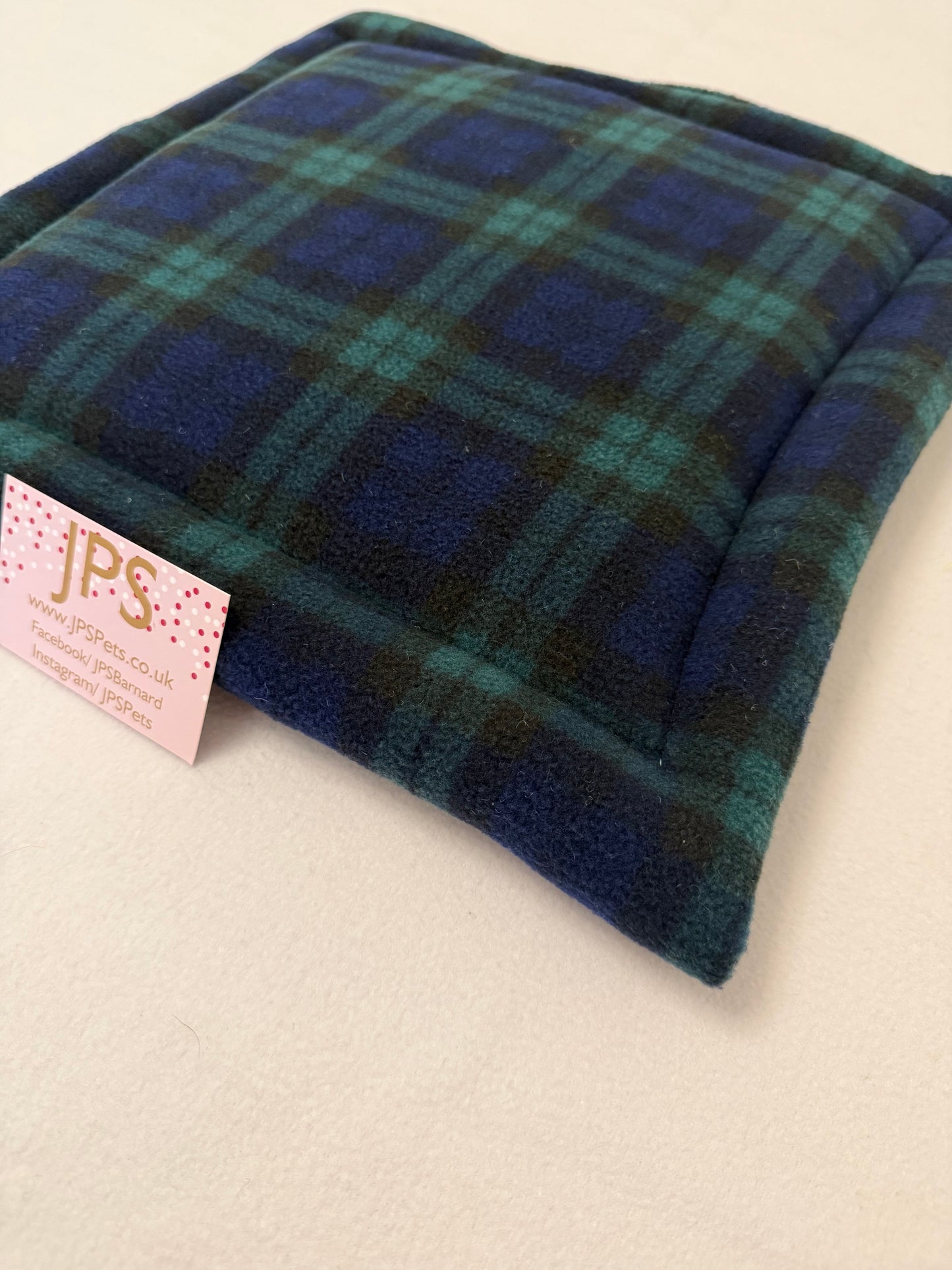 14” x 14” Inch Pad - dark green tartan