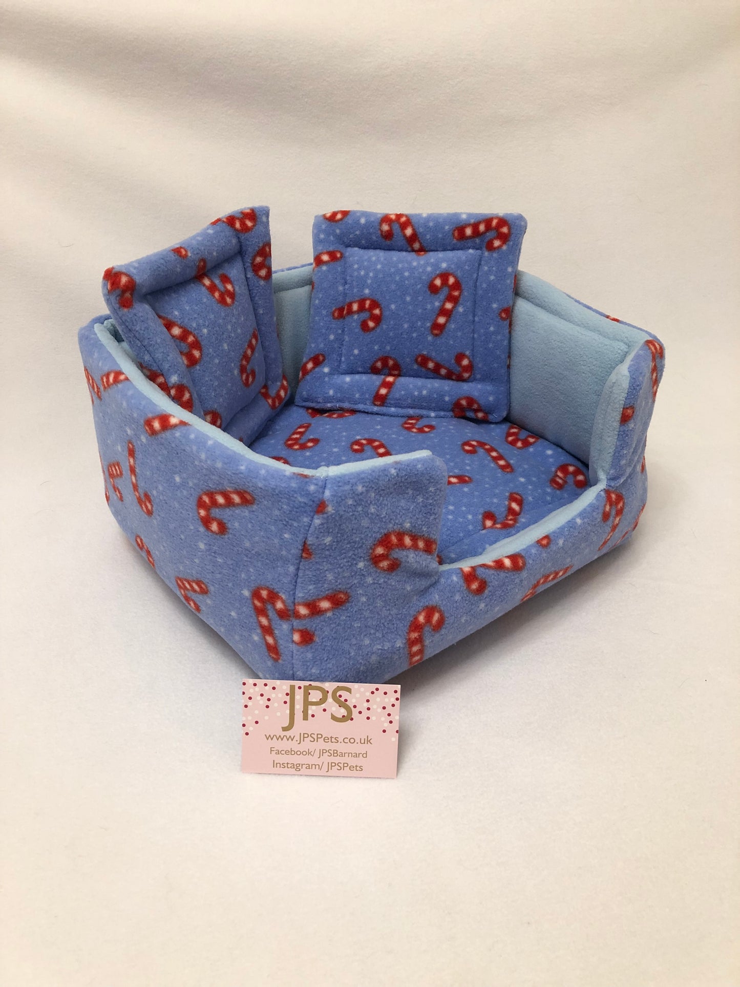 Sofa 13 x 11 Inch in candy cane & sky blue