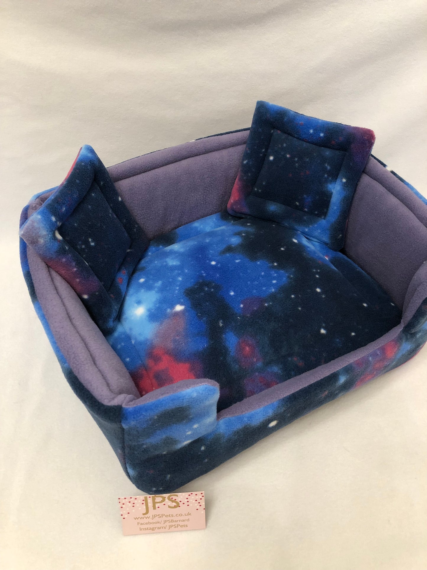 Sofa 16 x 13 inch - Galaxy & Dark Lilac