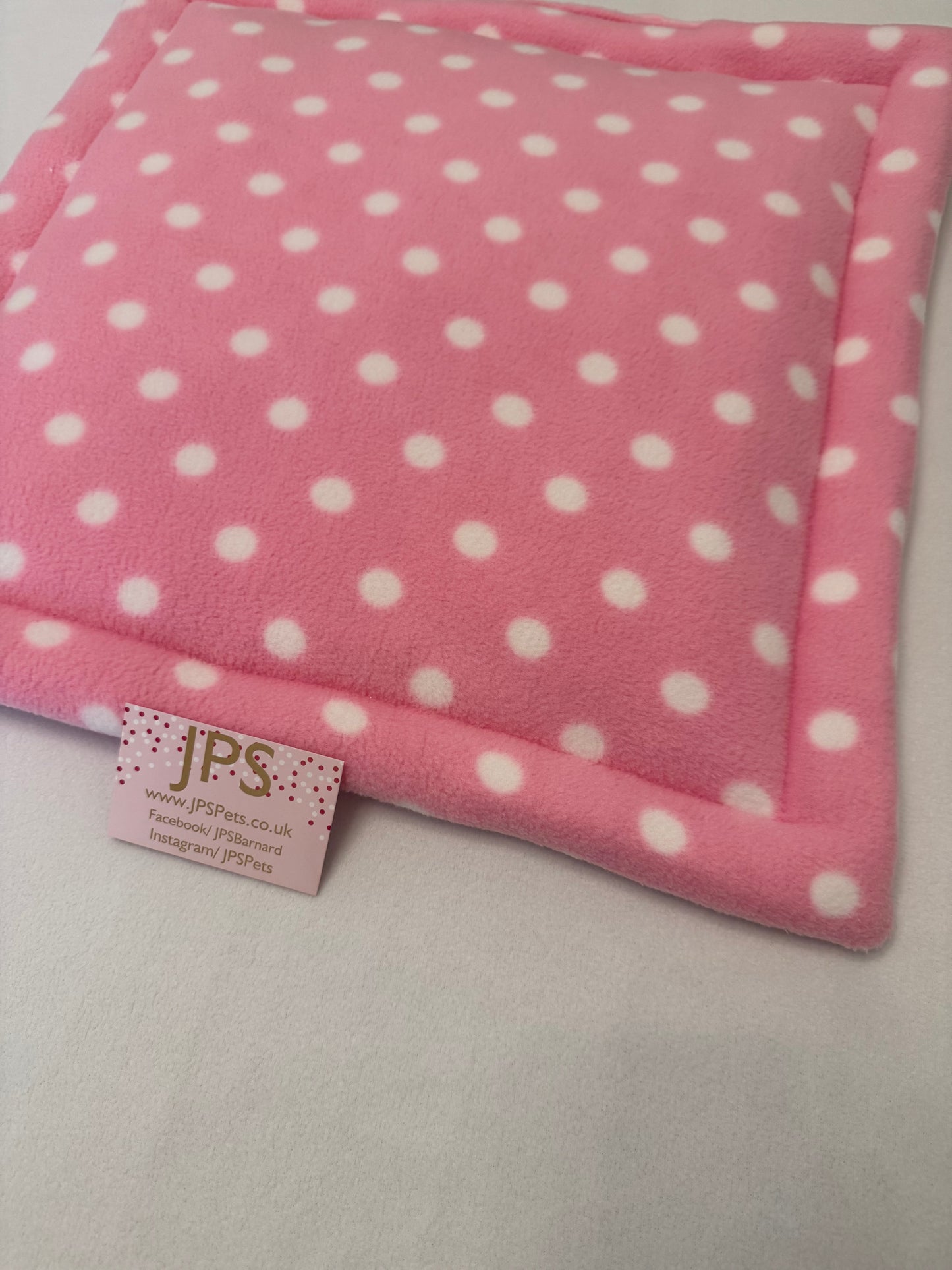 18 x 18 Inch Pad - Pink Polka & plain baby pink underside