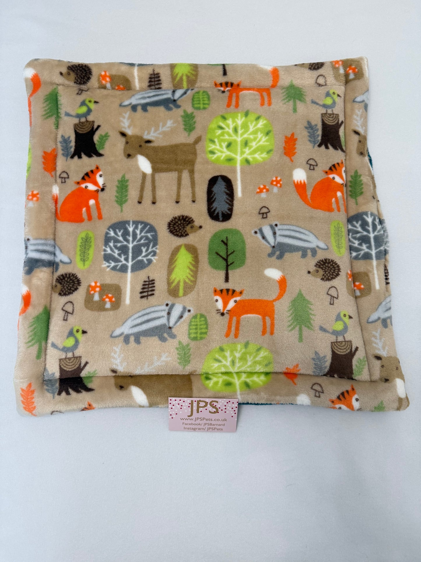 18 x 18 Inch Pad - Beige woodland cuddle fleece