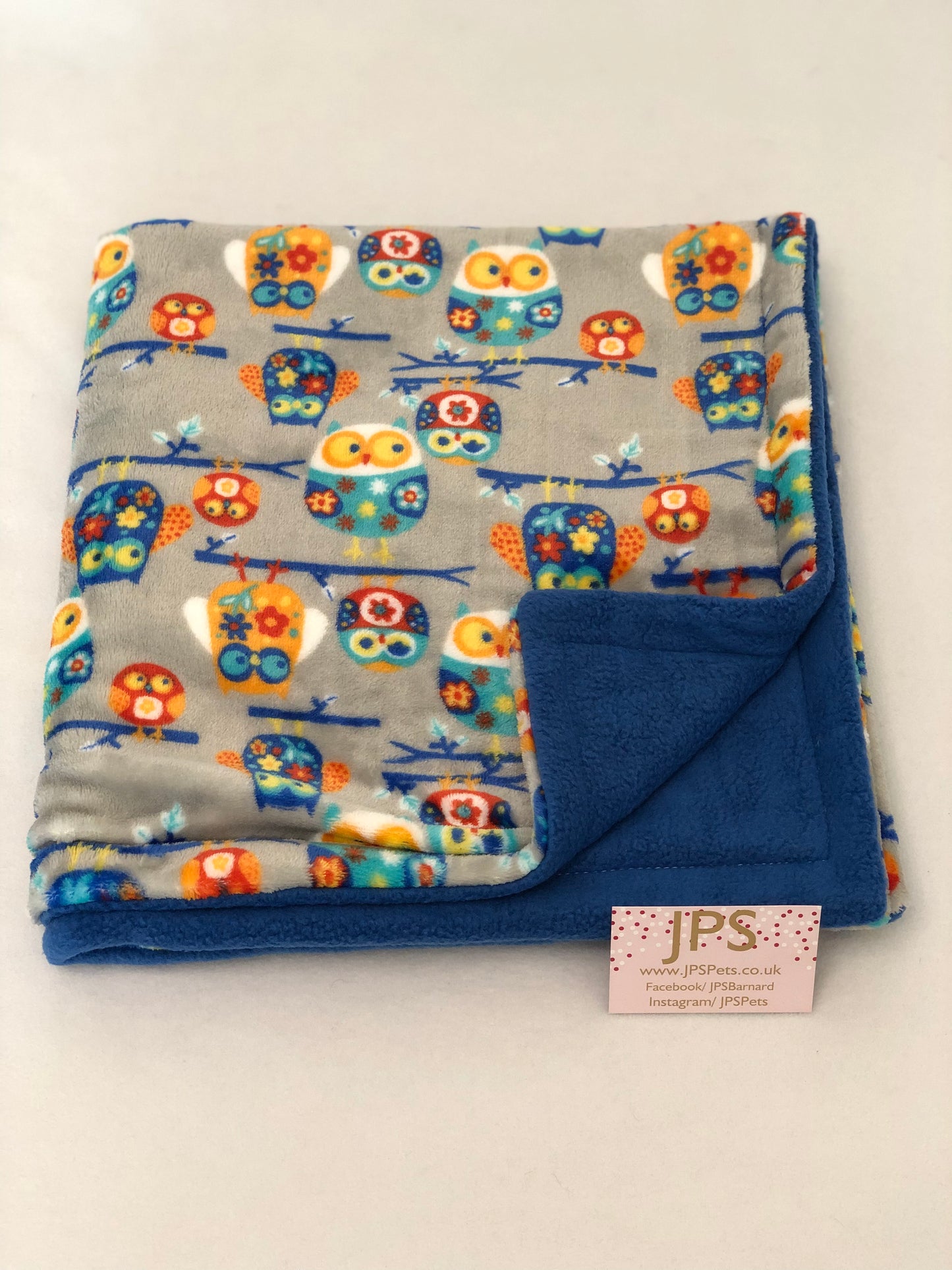 Blanket 28 x 28 inch - Grey Owl cuddle fleece & Royal Blue