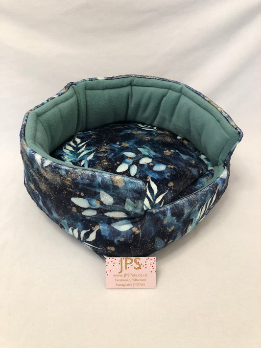 Cuddle Cup 16 Inch - Gilded Gardens cuddle fleece & Sage