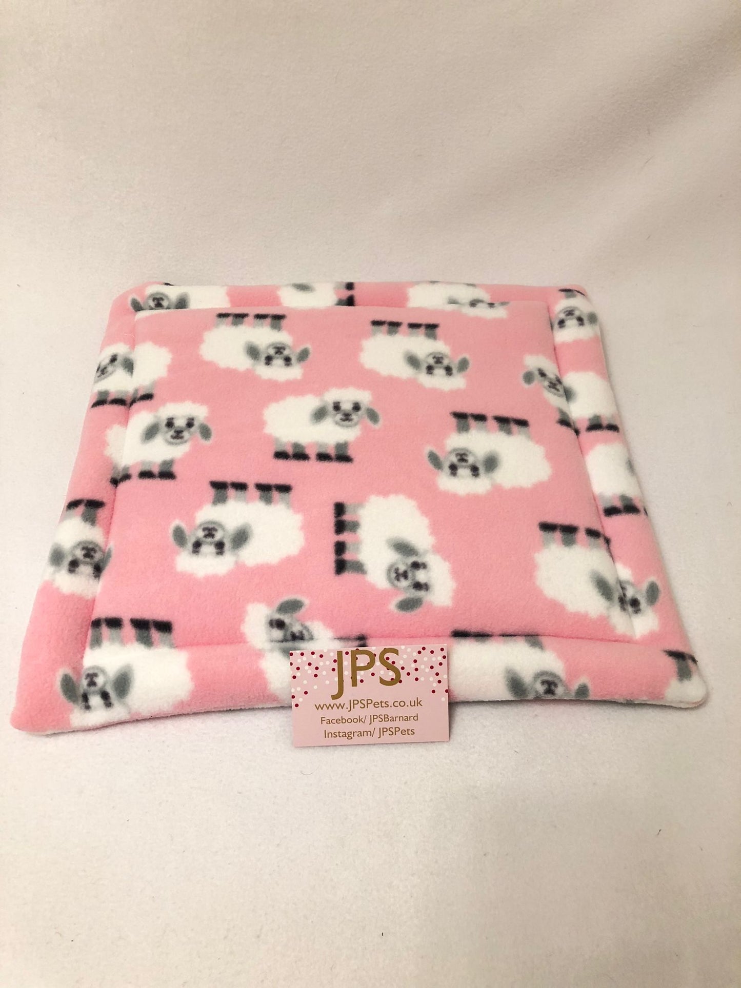 Pink Sheep 18 x 18 Inch Pad Polar Fleece