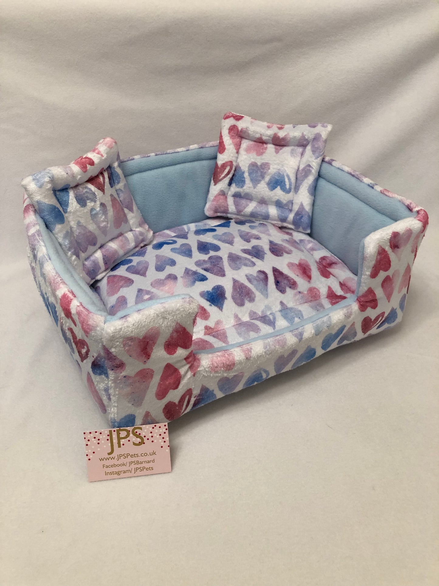 Sofa 16 x 13 inch - Tinted Hearts cuddle fleece & Baby Blue