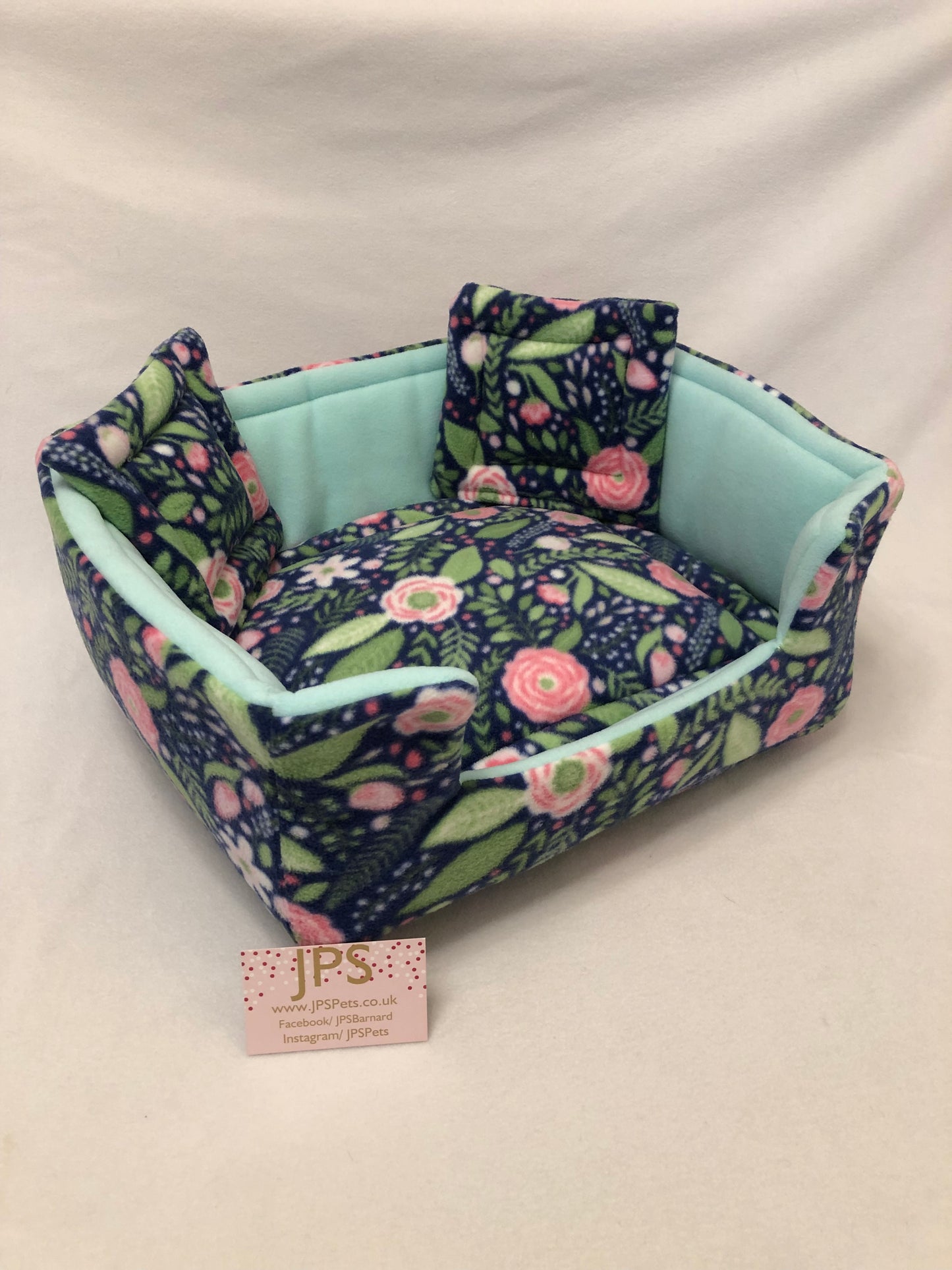 Sofa 13 x 11 inch - Night Garden & Mint