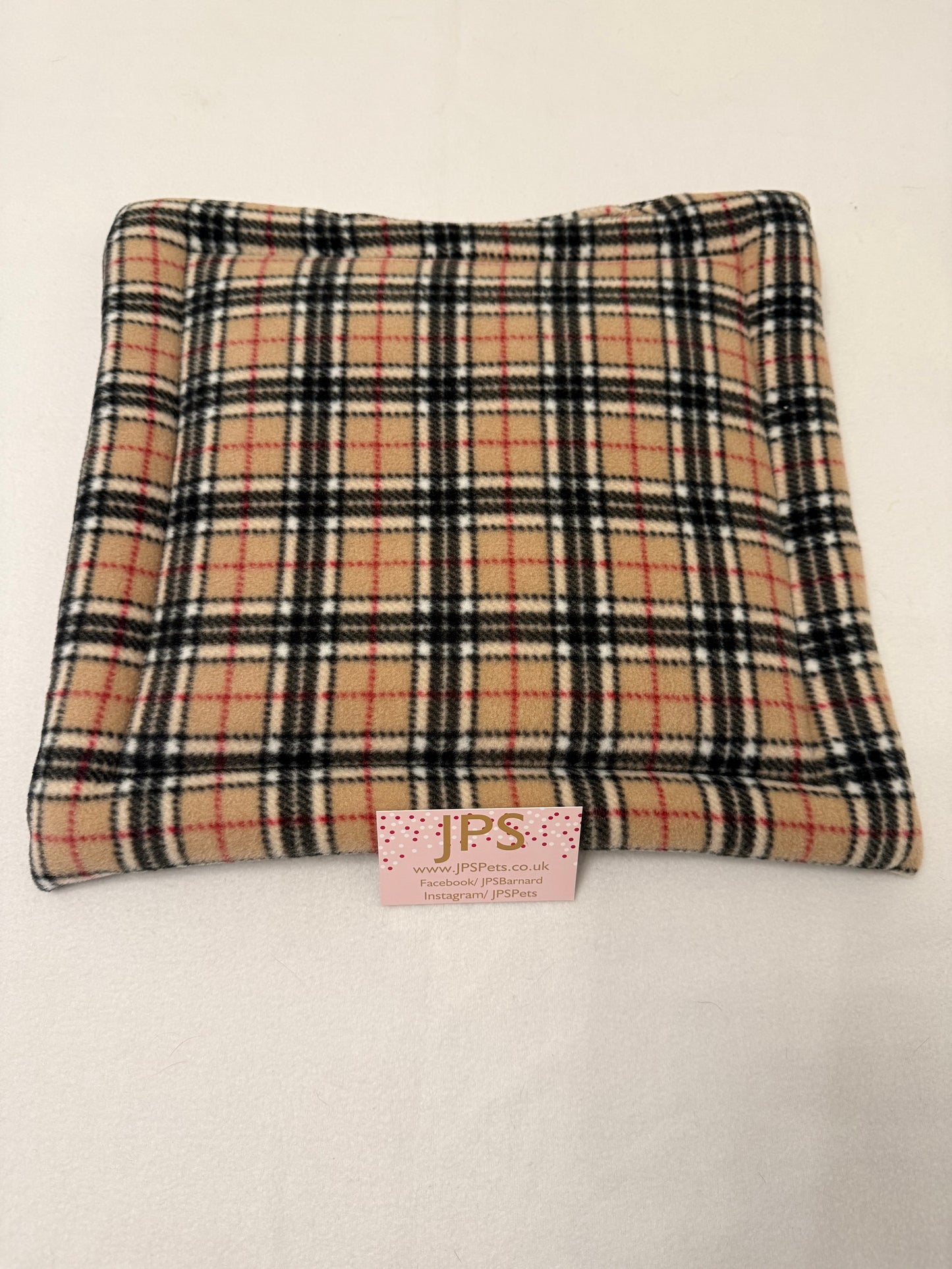 14” x 14” Inch Pad - classic tartan