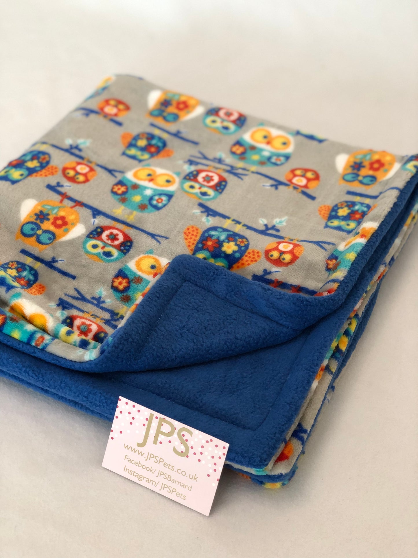 Blanket 28 x 28 inch - Grey Owl cuddle fleece & Royal Blue