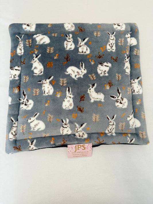 18 x 18 Inch Pad - Grey Bunny & dark charcoal grey