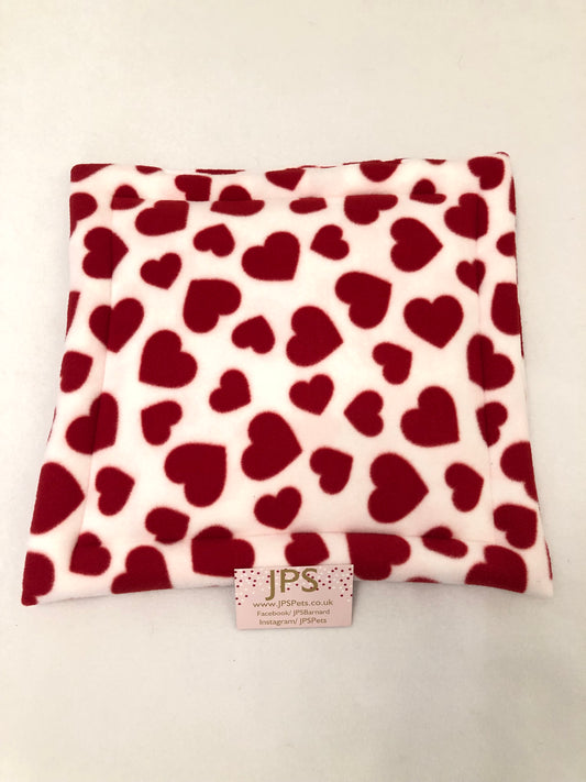 Lap Pad 14 x 14 inch - Red Hearts