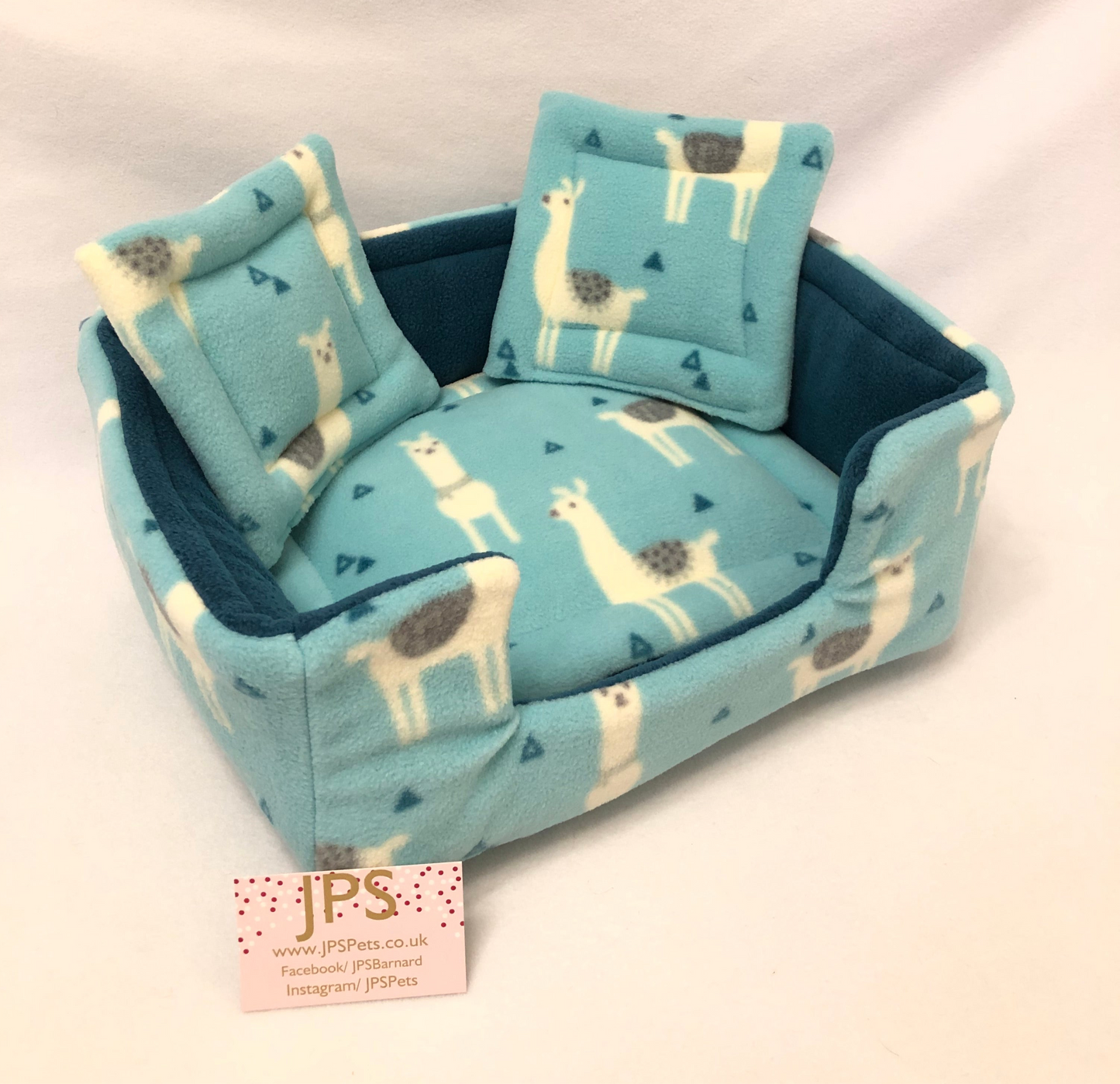 Sofa 13 x 11 inch - Mint Llama & sea green