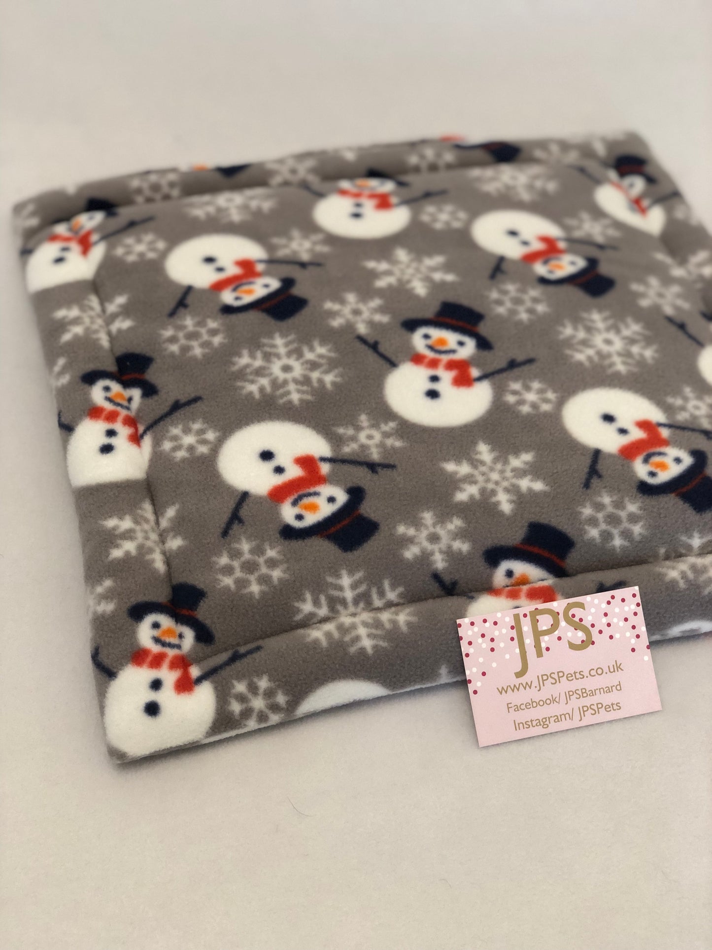 Lap Pad 14 x 14 inch - Grey Snowman