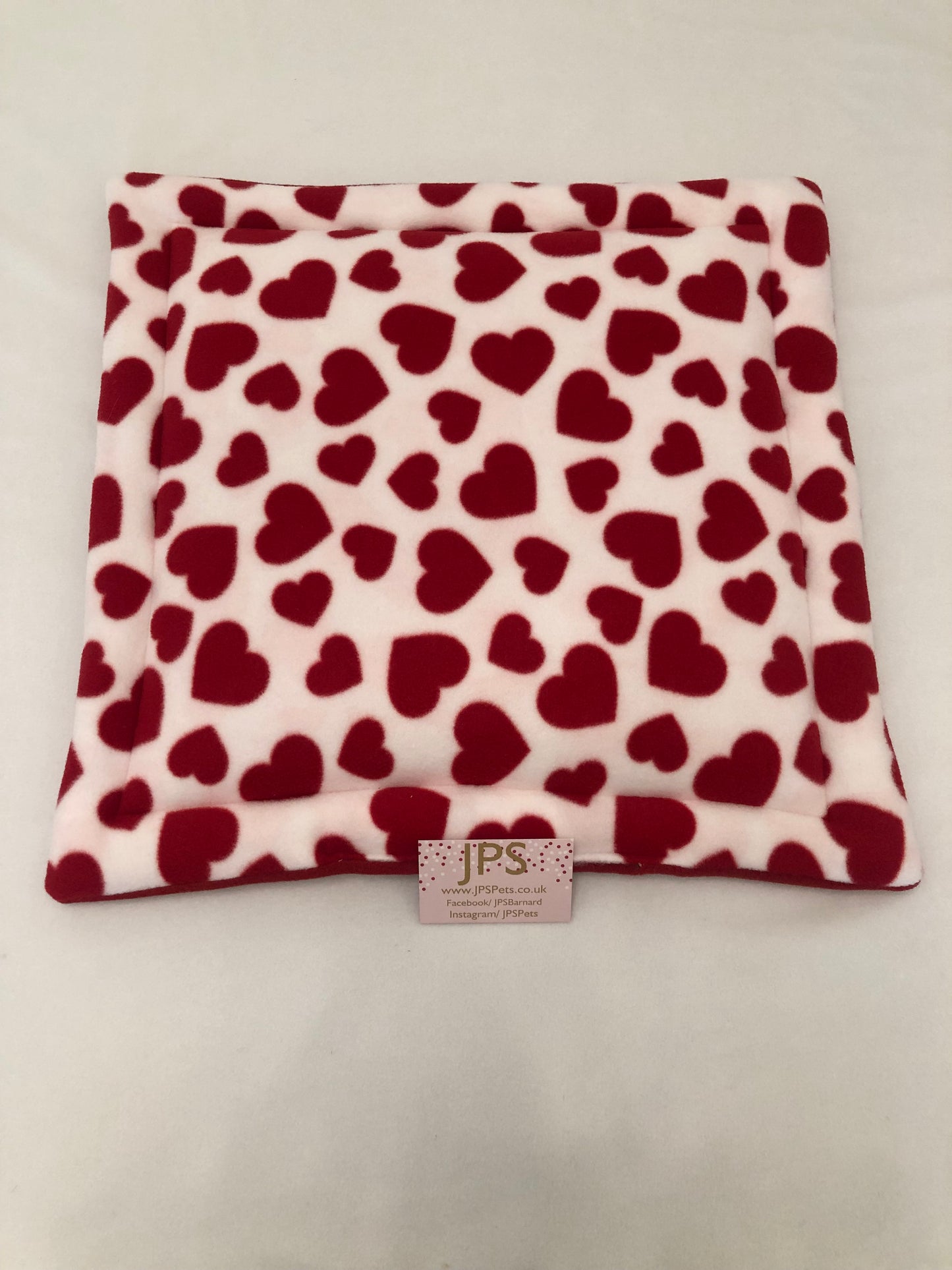 18x18 Inch Pad - Red & White Heart Polar Fleece & choose your colour/ pattern underside