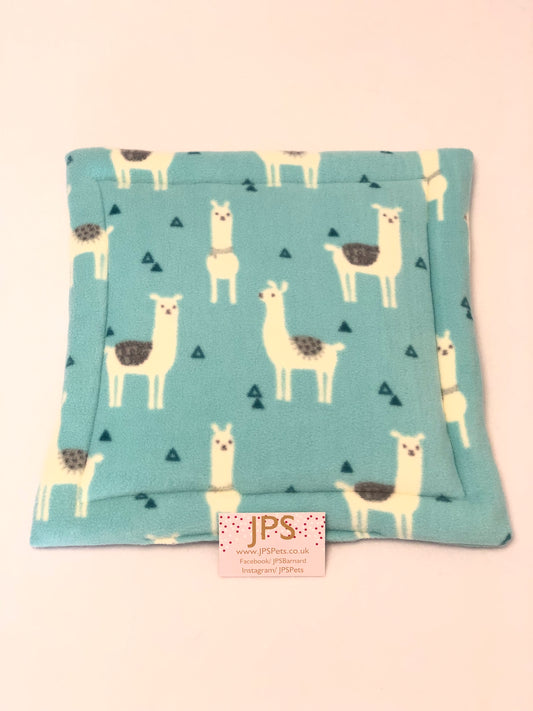 18 x 18 Inch Pad - Mint Llama & Mint underside