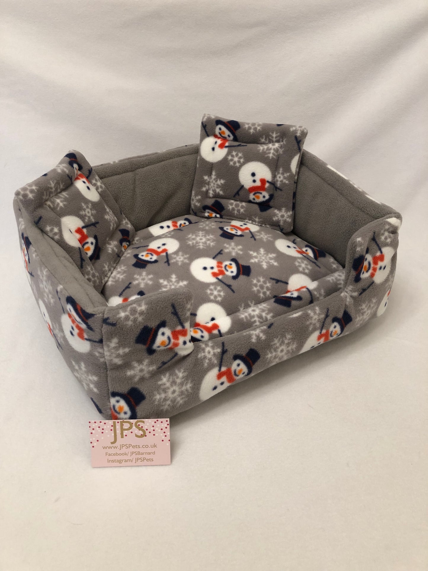 Sofa 16 x 13 inch - Grey Snowman & Grey