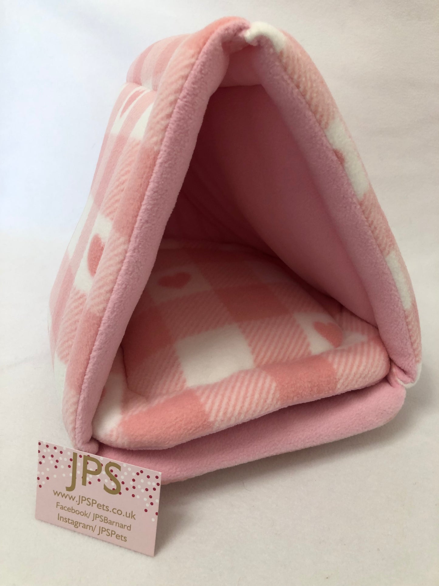 Igloo Teepee - Pink Chequered Hearts & Baby Pink Inside