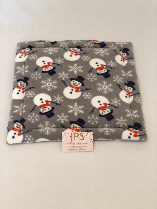 Lap Pad 14 x 14 inch - Grey Snowman