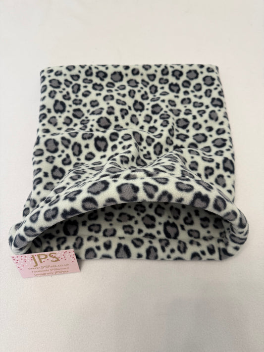 Cuddle Sack - grey cheetah