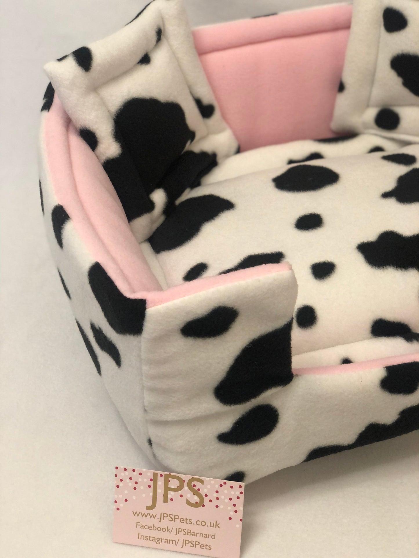 Sofa 16 x 13 x 6 inch - Cow print & Baby Pink