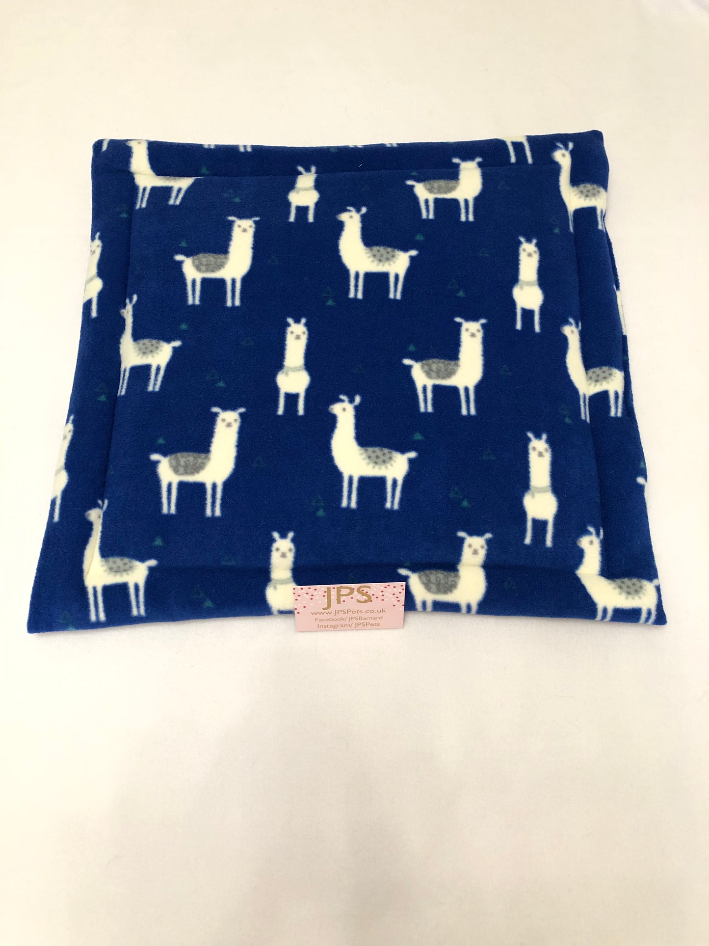 18”x18” Inch pad - blue llama