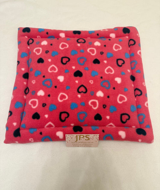 18 x 18 Inch Pad - Cerise Pink Multi heart & baby pink underside