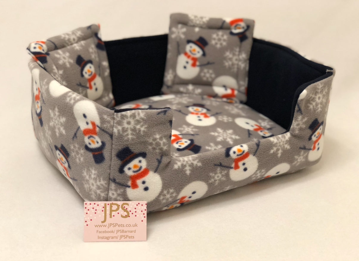 Sofa - grey snowman