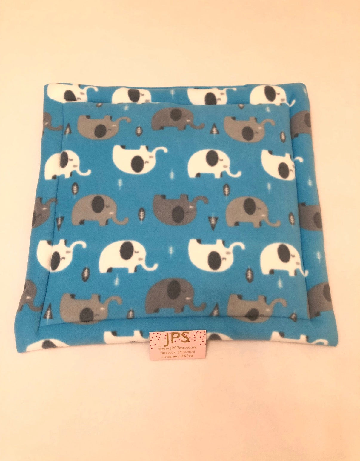 18 x 18 Inch Pad - Blue Elephant