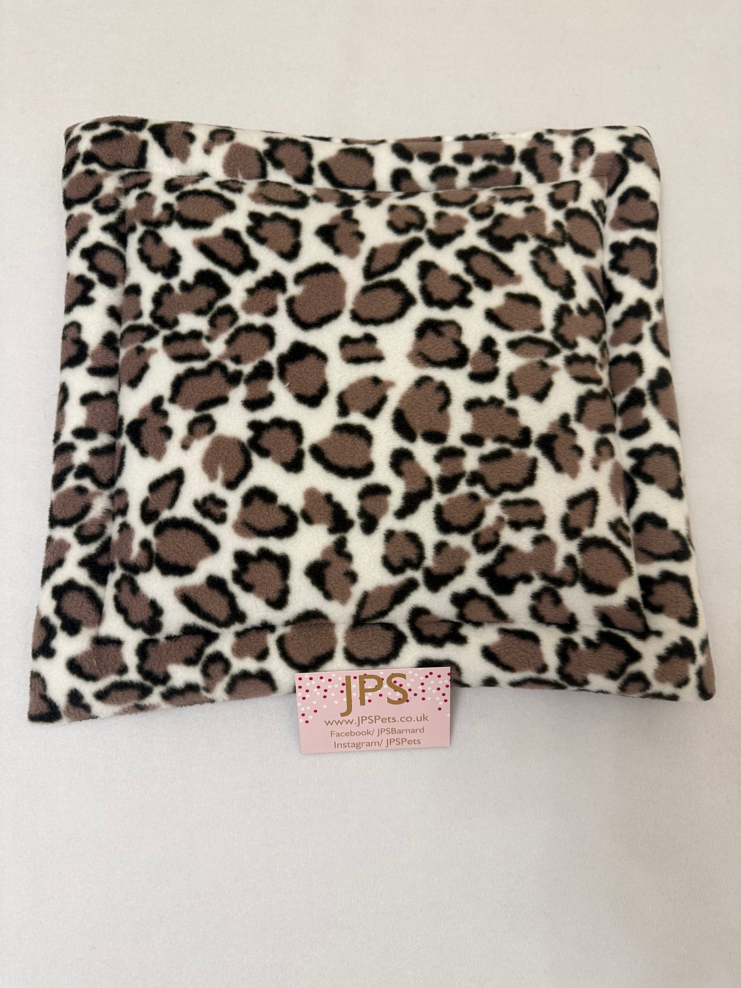 14 x 14 lap pad - snow leopard