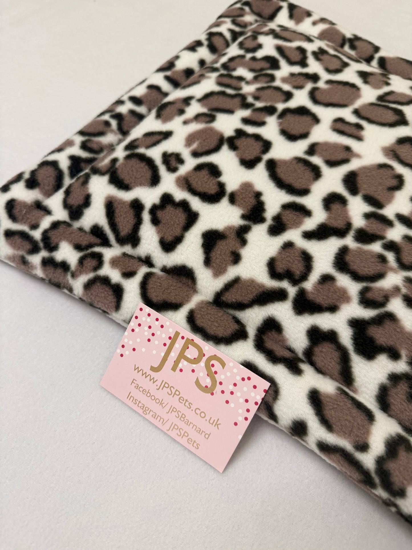 14 x 14 lap pad - snow leopard