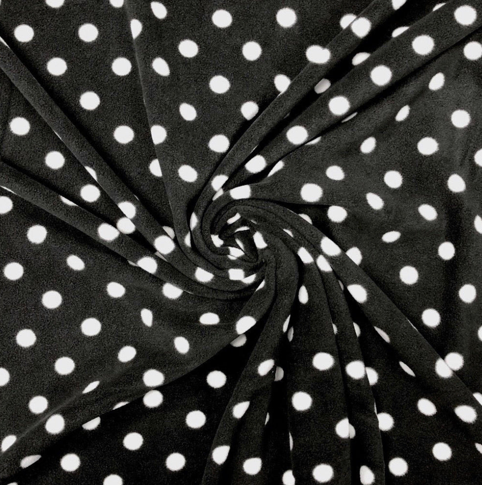 Black polka tunnel