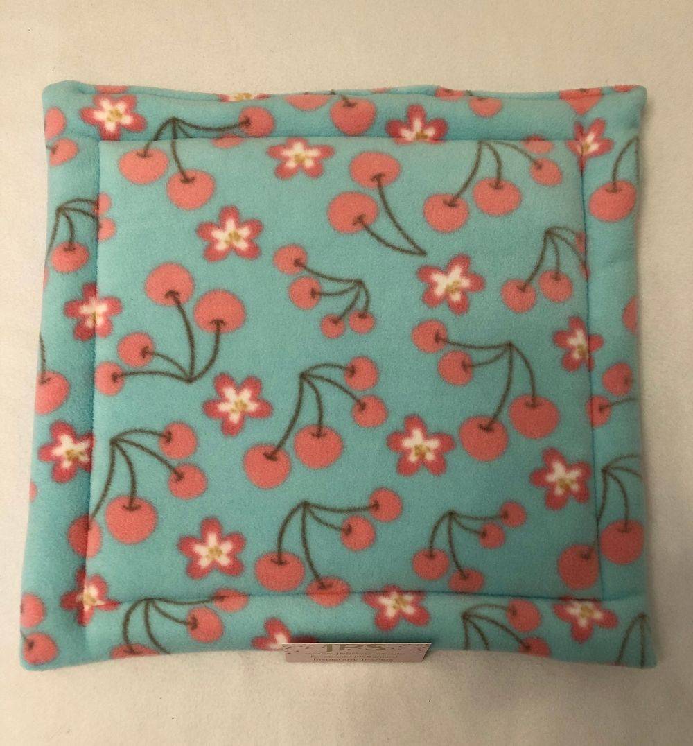 Cherries lap pad / show pad